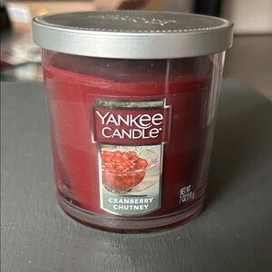 Yankee Candle single wick. Candle
CRANBERRY CHUTNEY. NEW.